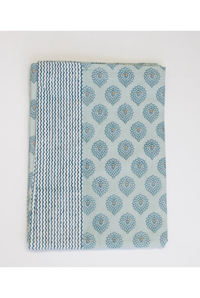 Tafellaken 150x240 Little Lotus blue gold