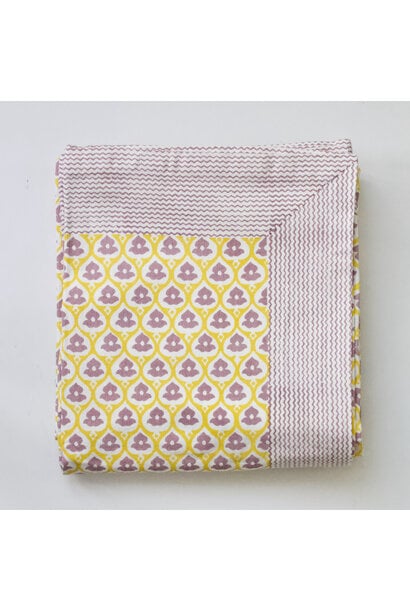 Tafellaken 180x270 Bells lila