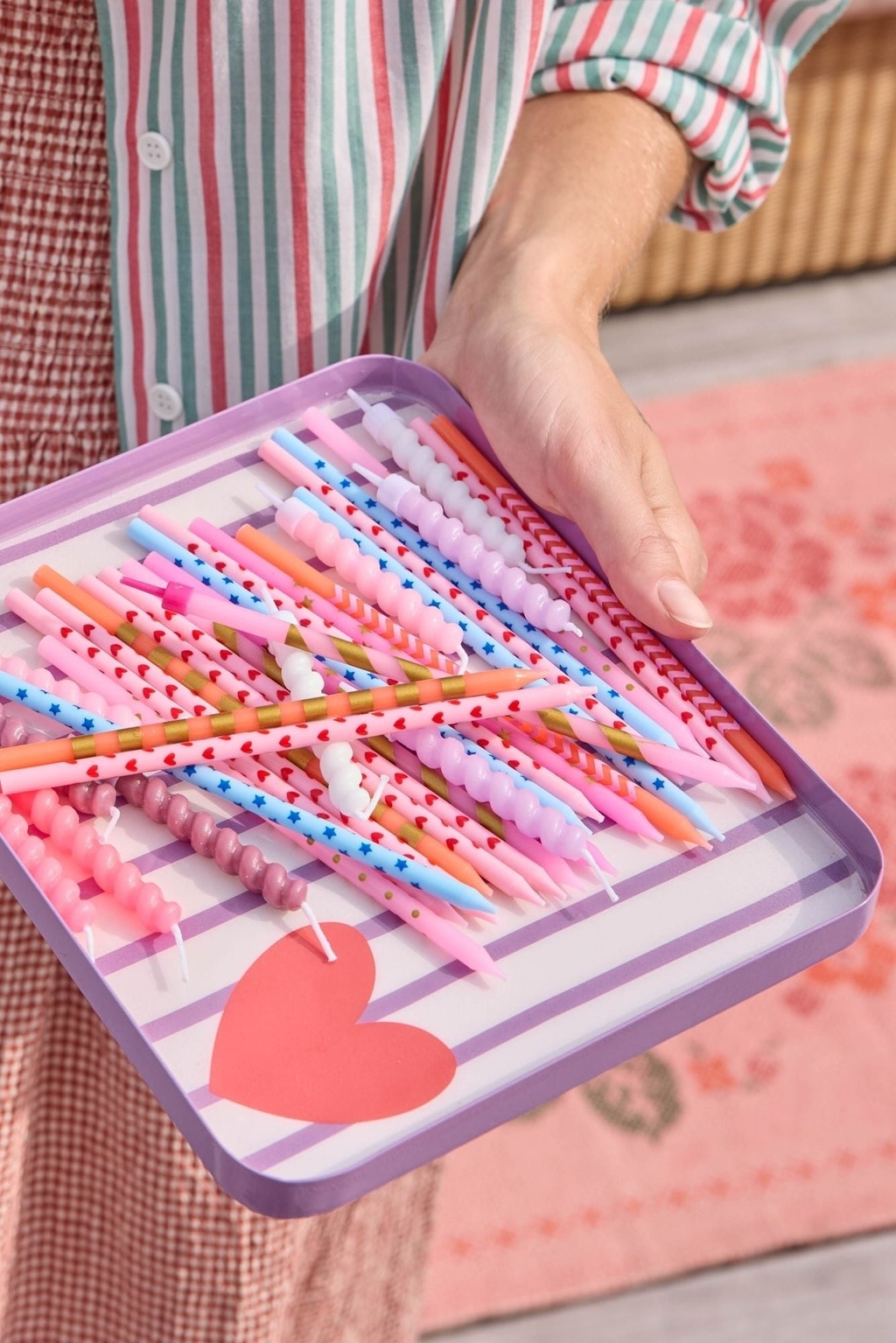 Dienblad metaal small rechthoek white met purple stripes - heart - 21.5x18.5cm-2