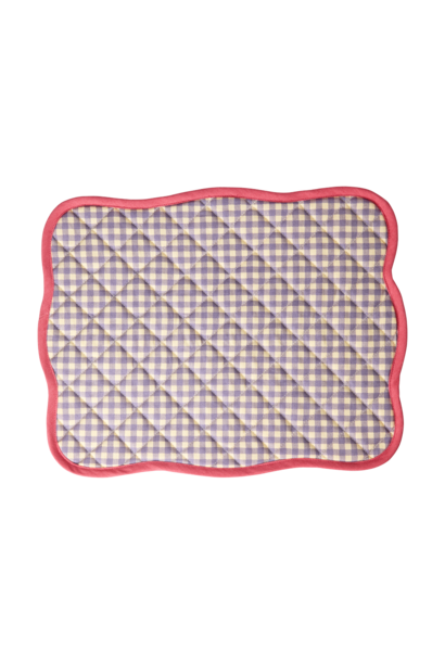 Placemat quilted Checks - scallop egde in soft raspberry