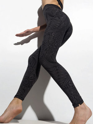 Funky Simplicity Flared Legging - Black Green Snake - Yogisha Amsterdam