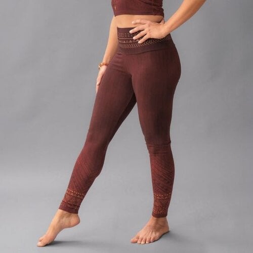 The Spirit of Om- Yoga Kleding van Biologisch Katoen Yoga Legging Shakti Henna Red