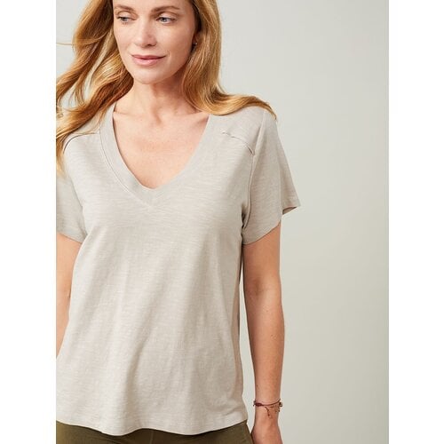 Mandala - Luxe en Organische Yoga Kleding The New V-Neck Pistacchio