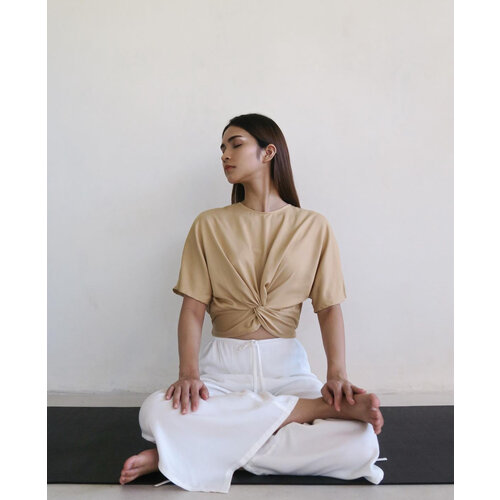 Inti Yoga Studio - Yoga en Lounge Kleding Alisa Top Nude