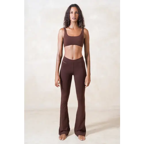 Studio K Yogawear- Yoga en Lounge Kleding Lola Bamboo Flare Legging Chestnut