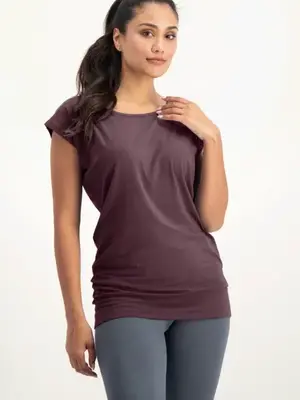 Urban Goddess - Duurzame Yoga- en Lounge Kleding Asana Yoga Tee Berry