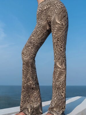 Funky Simplicity - Duurzame Yoga Kleding Hoge Taille Flare Legging Creme/Bruin Tribal