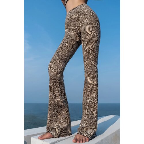 Funky Simplicity - Duurzame Yoga Kleding High Waist Flare Legging Cream/Brown Tribal