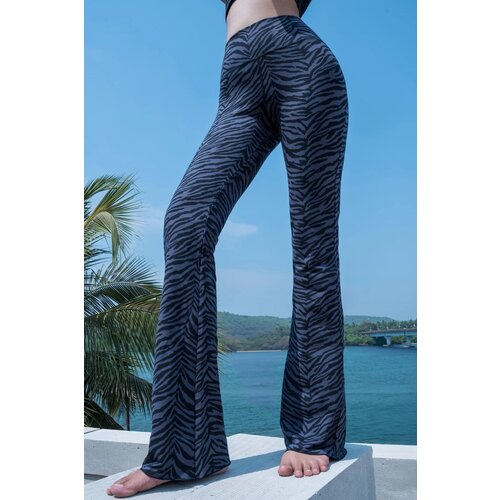 Funky Simplicity - Duurzame Yoga Kleding Flare Legging Super Hoge Taille Zwart Grijs Zebra