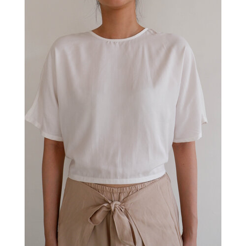 Inti Yoga Studio - Yoga en Lounge Kleding Amelie Top Off-White Inti Yoga Studio - Yoga en Lounge Kleding Amelie Top Off-White