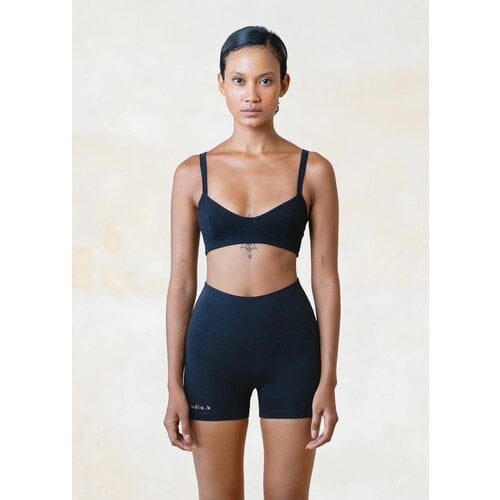 Studio K Yogawear- Yoga en Lounge Kleding Elna Bamboo Bralette Black Studio K Yogawear- Yoga en Lounge Kleding Elna Bamboo Bralette Black