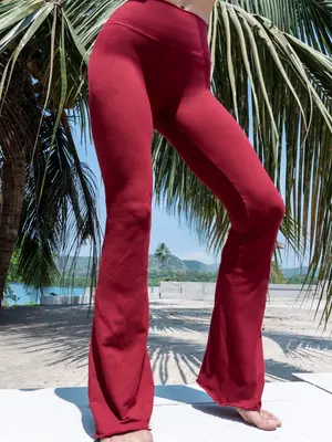 Funky Simplicity - Duurzame Yoga Kleding Super High Waist Flare Legging Red