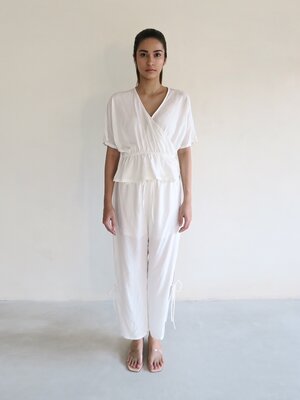 Inti Yoga Studio - Yoga en Lounge Kleding Ava Top Off-White