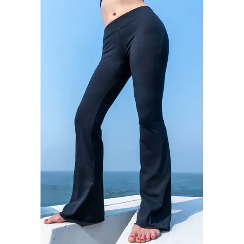 Funky Simplicity - Duurzame Yoga Kleding Flare Legging Mid Waist Zwart