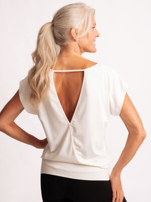 The Spirit of Om- Yoga Kleding van Biologisch Katoen Shirt Jangama Creme