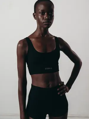 Studio K Yogawear- Yoga en Lounge Kleding Axis Sports Bra Black