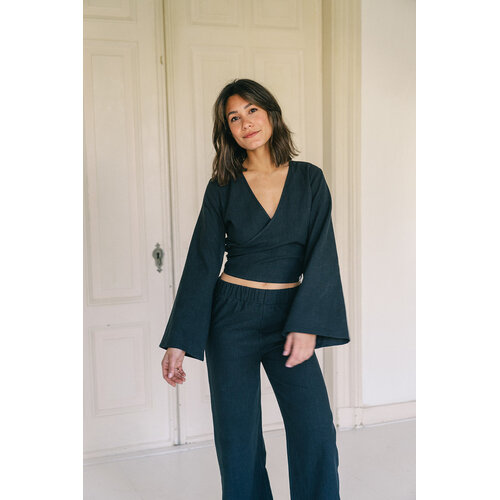 The View Yoga- Verantwoorde Yoga en Lounge Kleding Lijn Linen Top Black