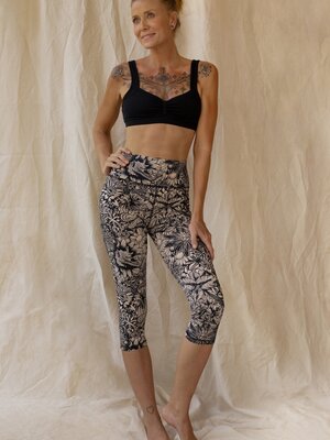 Funky Simplicity - Duurzame Yoga Kleding Capri 3/4 Leggings Bloom Creme Zwart
