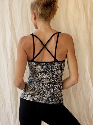 Funky Simplicity - Duurzame Yoga Kleding Cross Back Top Bloom Cream Black
