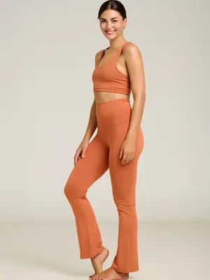 Shambhala Barcelona- Yoga en Sportkleding Shakti Flare Pant Terracotta