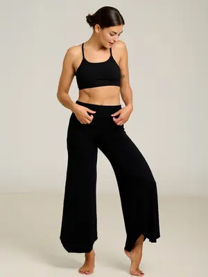 Shambhala Barcelona- Yoga en Sportkleding Maya Flare Pant Zwart