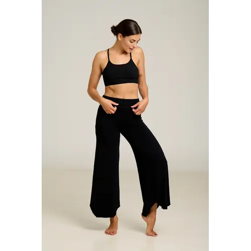 Shambhala Barcelona- Yoga en Sportkleding Maya Flare Pant Zwart