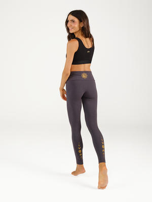 The Spirit of Om- Yoga Kleding van Biologisch Katoen Yoga Legging Vipra Antraciet