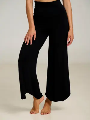 Shambhala Barcelona- Yoga en Sportkleding Maya Flare Pant Zwart