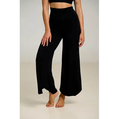 Shambhala Barcelona- Yoga en Sportkleding Maya Flare Pant Zwart