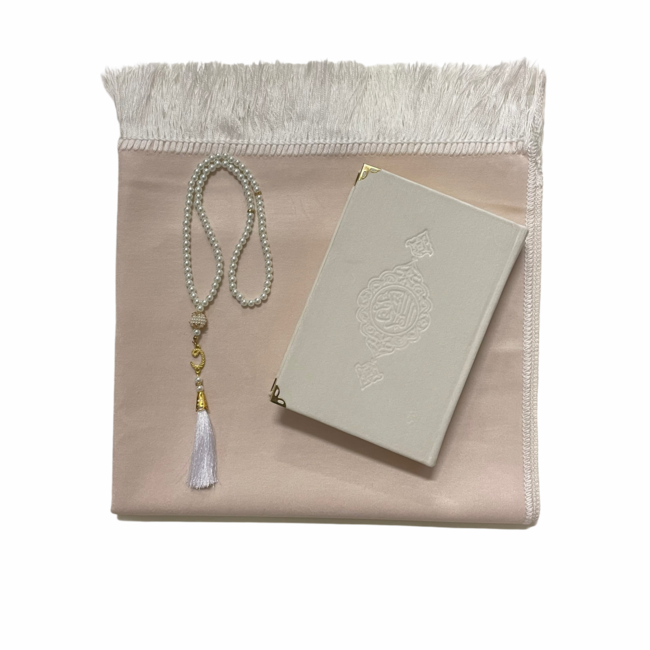 Mirac Gift set white with a prayer rug, pearl tasbih and a velvet Koran