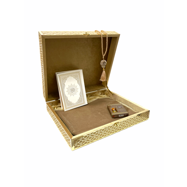 Mirac Limited edition Koran box met een Koran, gebedskleed, esans en een tasbih goud / wit