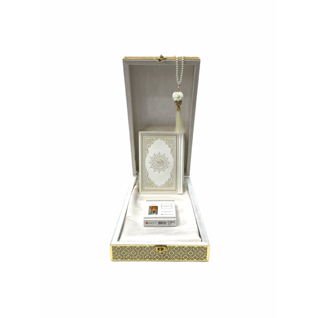 Mirac Luxe Koran box met een Koran, gebedskleed, esans en een tasbih wit