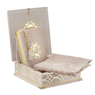 Mirac Luxury box with plex, Koran, Prayer Rug and Tasbih Pink