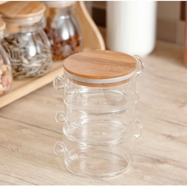 Mirac Glass stock pans with a bamboo lid