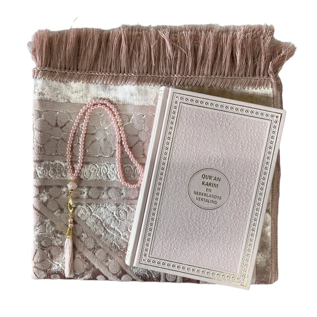 Mirac Gift set pink with a luxurious velvet prayer rug, pearl tasbih and Dutch translated Koran Kerim