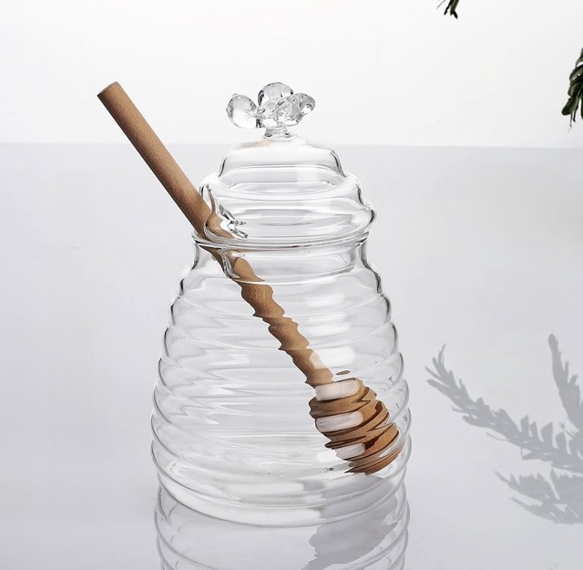Potje in geribbeld glas met houten deksel en foto - Communie