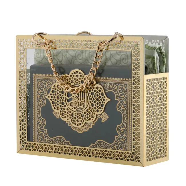 Mirac Geschenkbox Hafsa met een koran, gebedskleed en een parel tasbih Groen