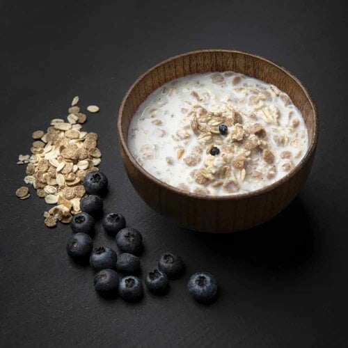 REAL Turmat Bosbessen en Vanille Muesli Ontbijt - Real Field Meal REAL Turmat Bosbessen en Vanille Muesli Ontbijt - Real Field Meal