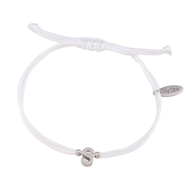 By Shir Armband Silk koord Wit  met Letter edelstaal