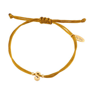 By Shir Armband silk koord olijf met letter edelstaal 14k verguld