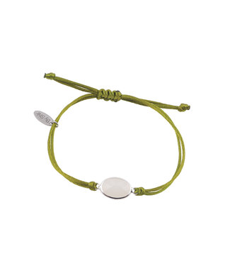 By Shir Armband silk koord groen steen wit