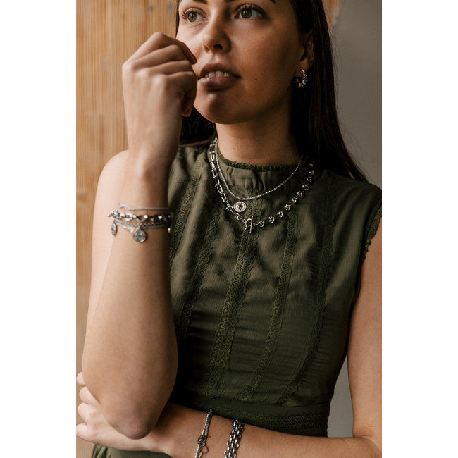 By Shir Ketting kort edelstenen Howliet wit met muntje edelstaal