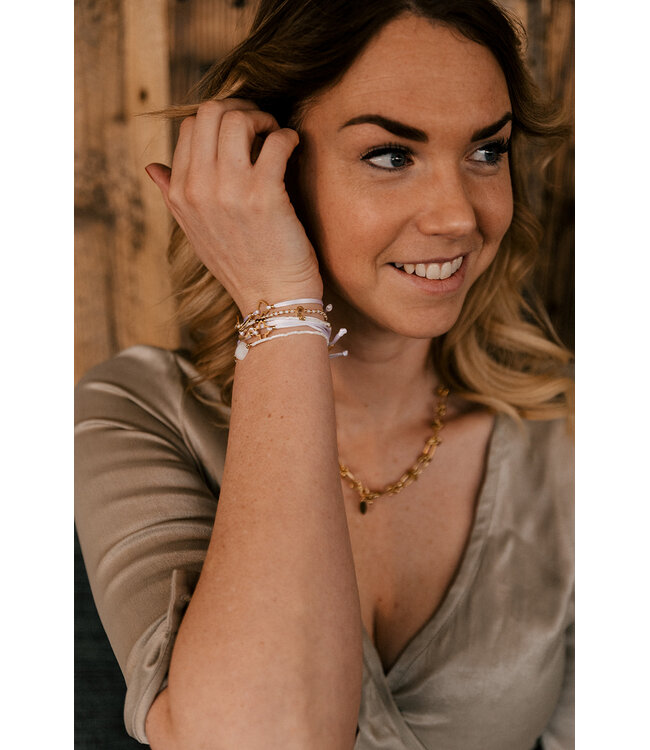 By Shir Armband silk koord wit steen wit