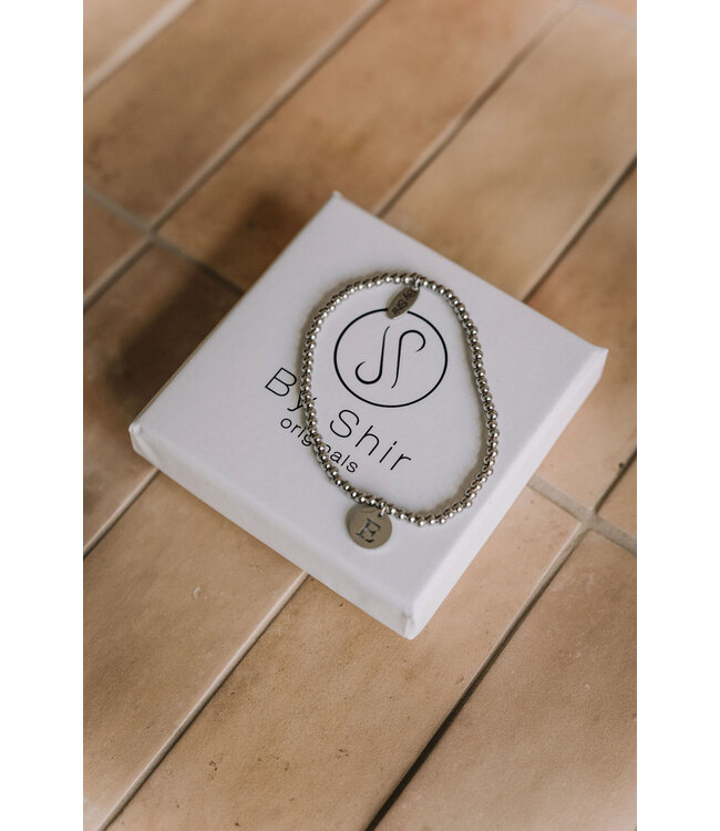 By Shir Armband Perlen mit Buchstaben Edelstahl