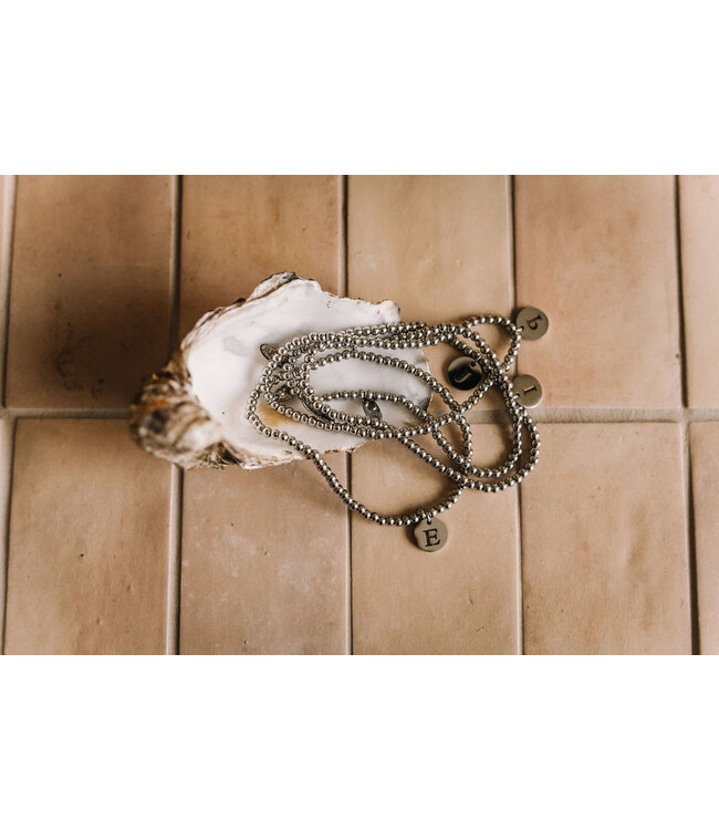 By Shir Armband Perlen mit Buchstaben Edelstahl