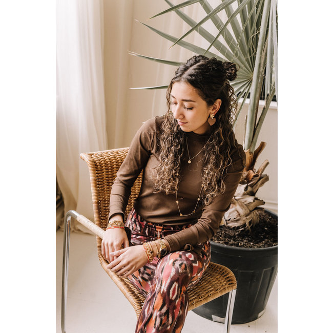 By Shir Oorbellen luxe Leaf bruin