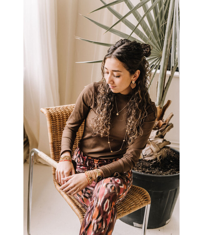 By Shir Oorbellen luxe Leaf bruin