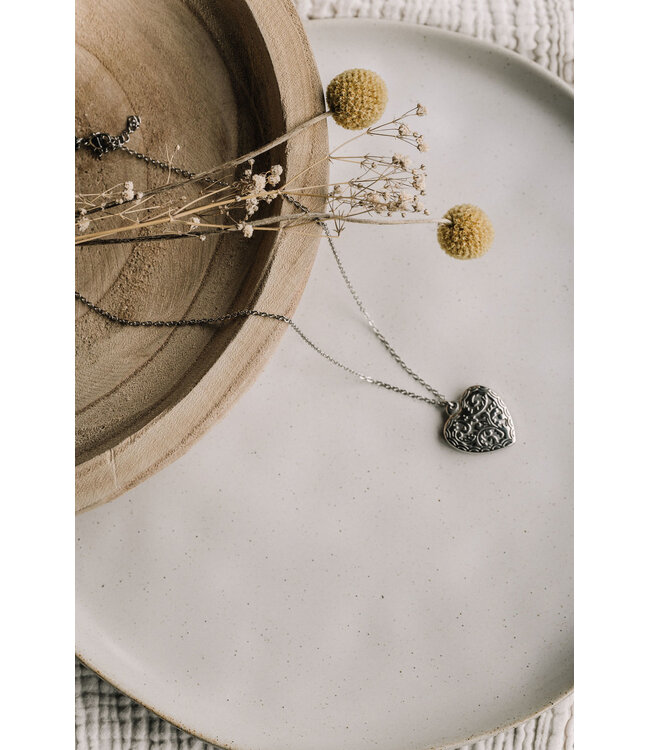 By Shir Ketting Heart