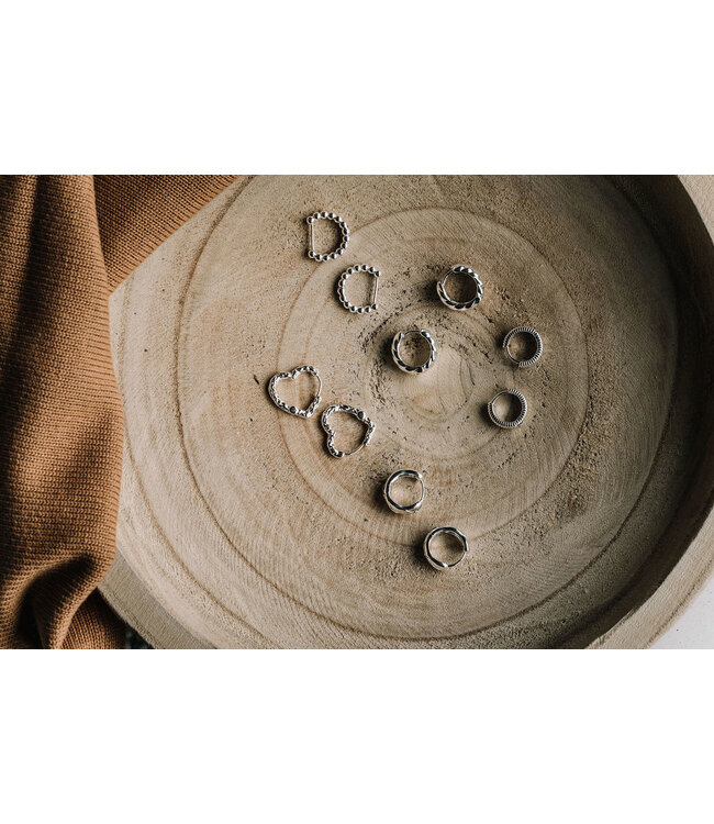 By Shir Oorbellen klein jace