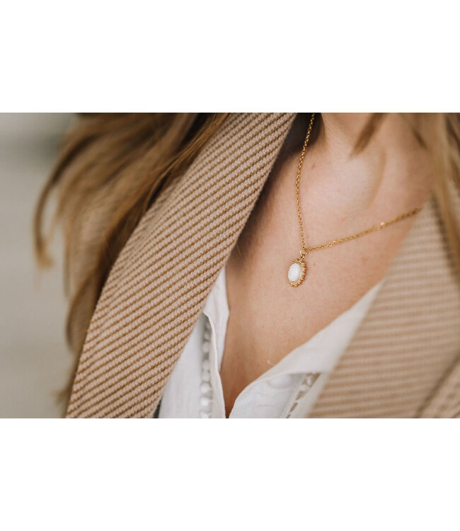 By Shir Chain Frida white